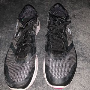 Women’s Under Armour Running Shoe